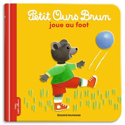Picture of Petit Ours Brun joue au foot - Dès 2 ans