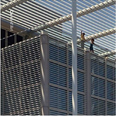 Picture of Norman Foster Carre d'art /anglais