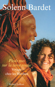 Picture of Pieds nus sur la terre rouge - NE