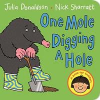 Image de One Mole Digging a Hole