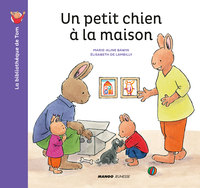 Image de Un petit chien à la maison