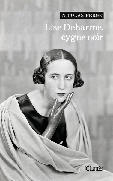 Picture of Lise Deharme, cygne noir