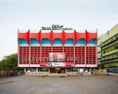 Image de Haubitz + Zoche Hybrid Modernism Movie Theatres in South India /anglais