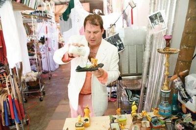 Picture of Jason Rhoades' Black Pussy Cocktail Coffee Table Book /anglais