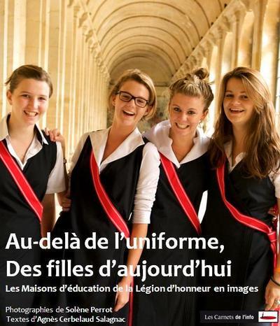 Image de Au-delà de l'uniforme des filles d'aujourd'hui