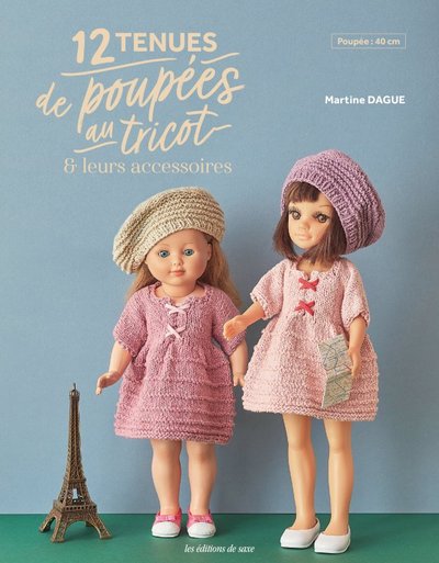 Image de 12 tenues de poupées au tricot et leurs accessoires