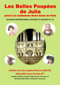 Image de COFFRET N°19 LES BELLES POUPEES DE JULIA VONT PRIER A LA CATHEDRALE NOTRE DAME DE PARIS