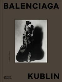 Image de Balenciaga Kublin A Fashion Record /anglais