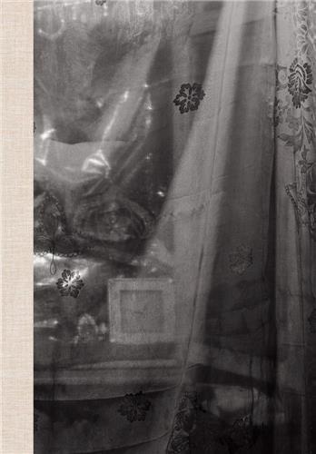 Image de Fazal Sheikh and Terry Tempest Williams: The Moon is Behind Us /anglais