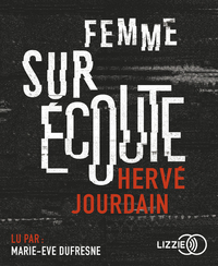 Image de Femme sur écoute
