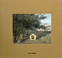 Image de Mark Ruwedel: Dog Houses /anglais