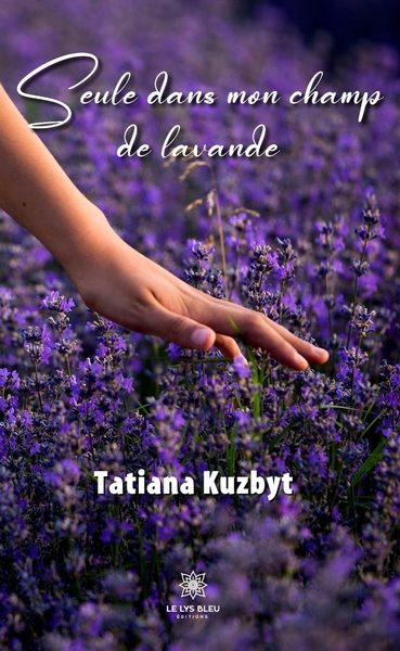 Image de Seule dans mon champ de lavande