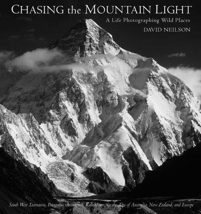 Picture of Chasing the Mountain Light /anglais