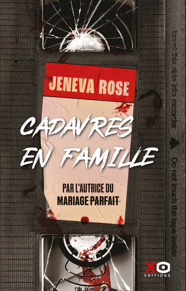 Cadavres en famille (9782374488929-front-cover)