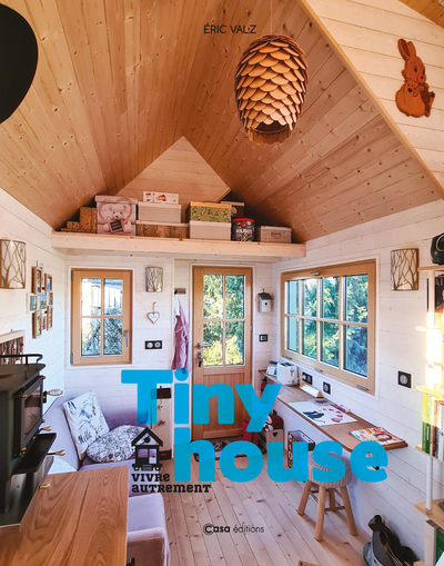 Tiny House - Vivre autrement (9782380581461-front-cover)