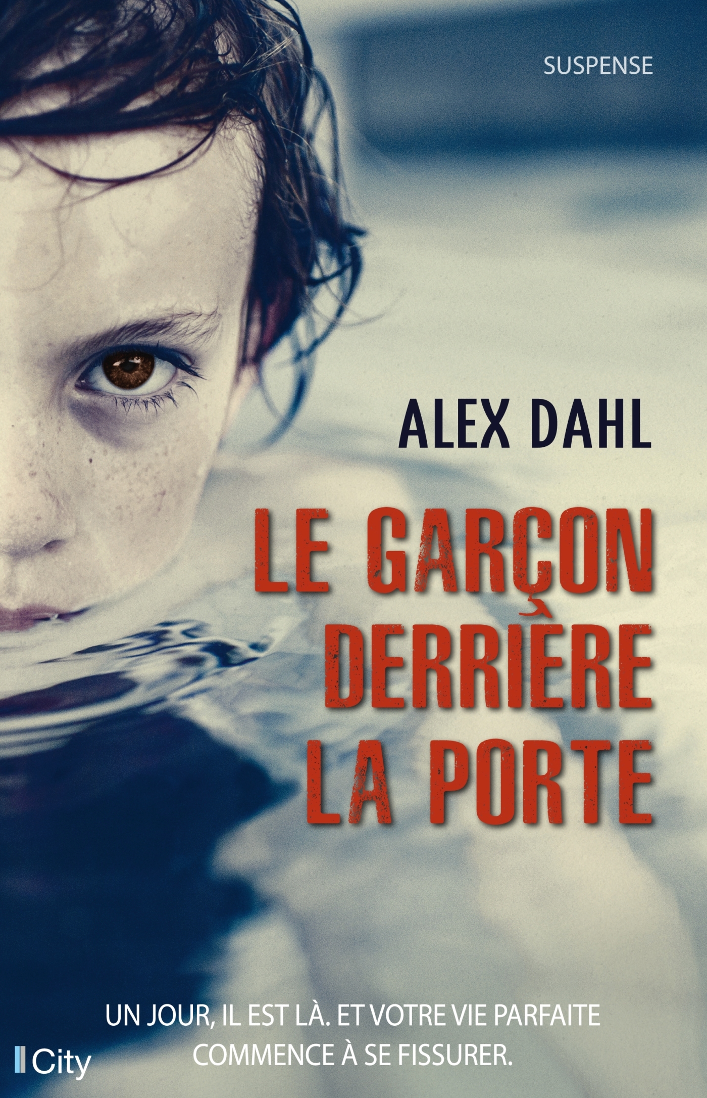 Le garçon derrière la porte (9782824612829-front-cover)