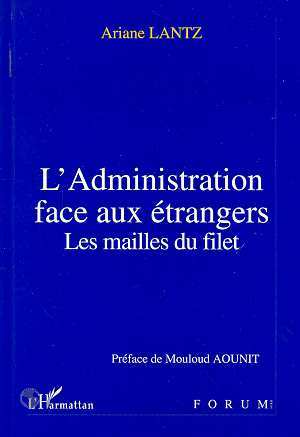 L'administration face aux étrangers (9782738466525-front-cover)