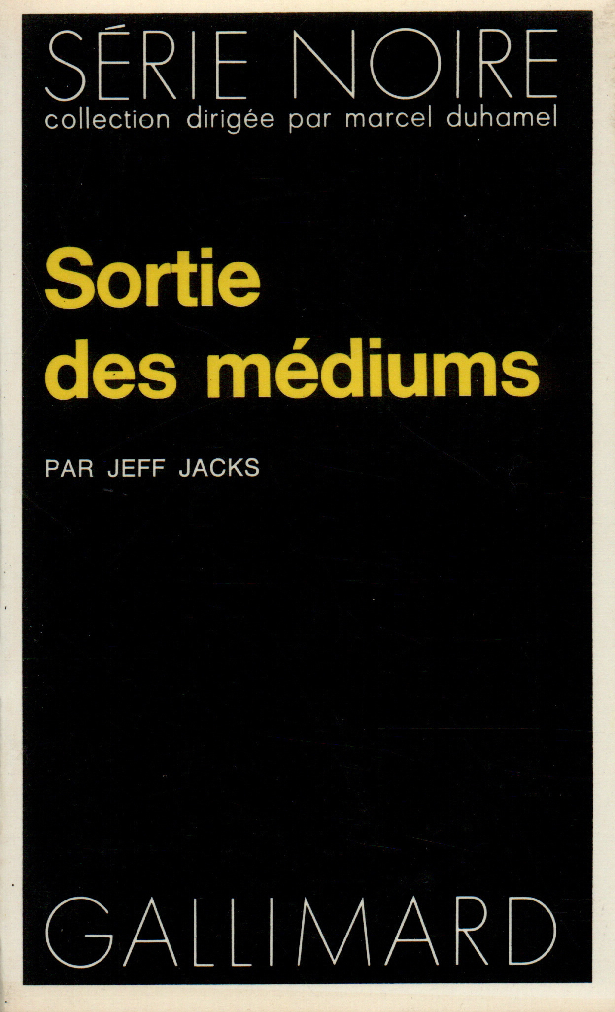 Sortie des médiums (9782070485284-front-cover)