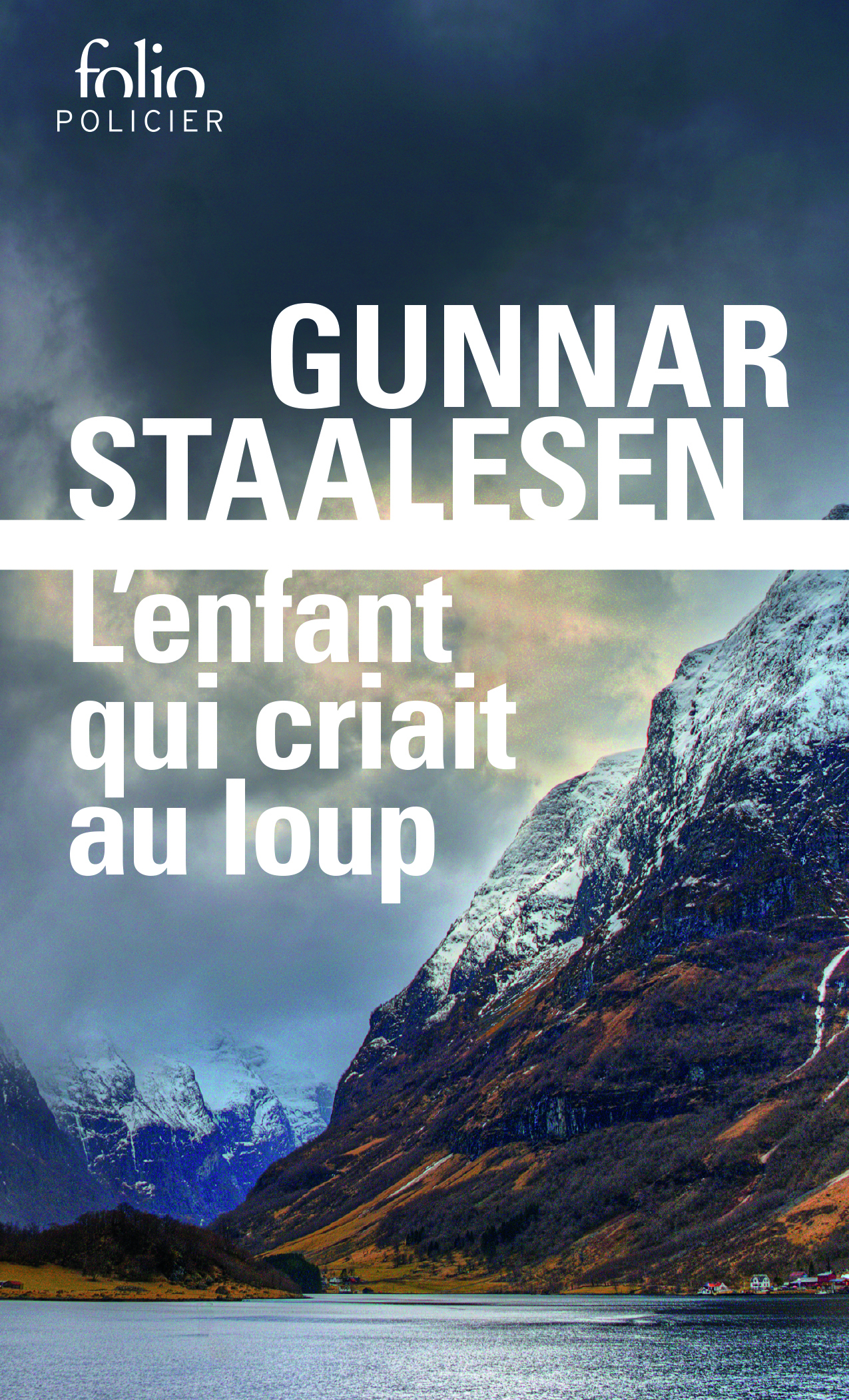 L'enfant qui criait au loup, Une enquête de Varg Veum, le privé norvégien (9782070464777-front-cover)