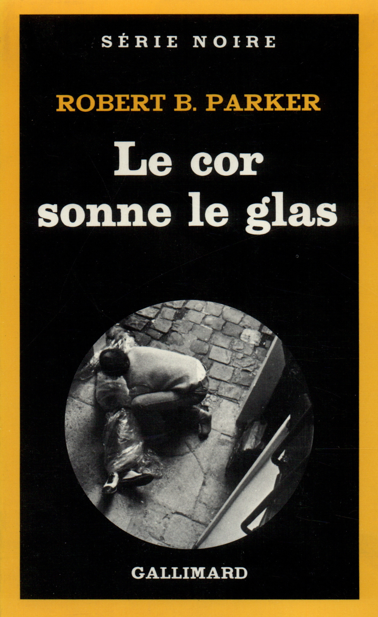 Le cor sonne le glas (9782070488018-front-cover)