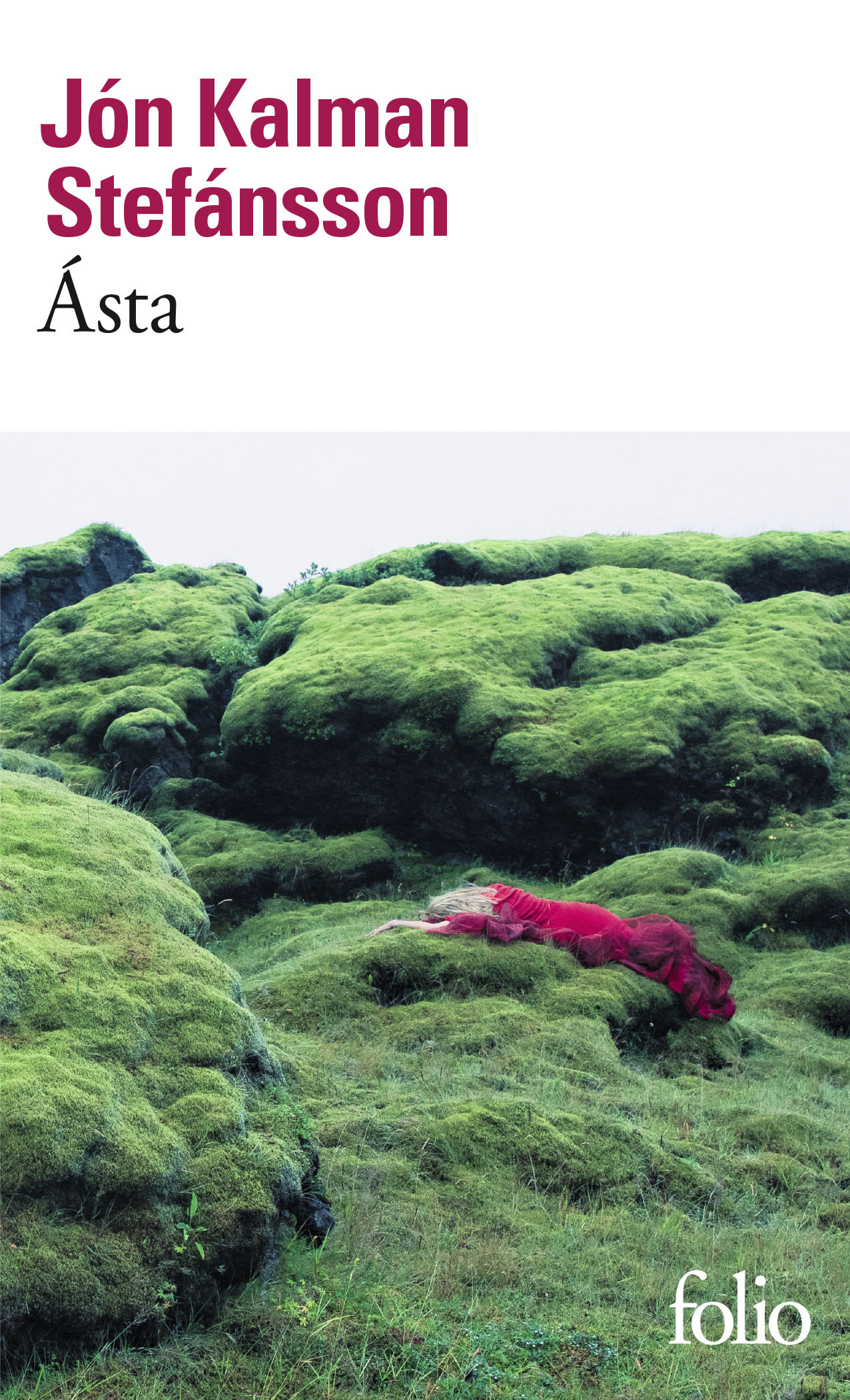 Ásta, Où se réfugier quand aucun chemin ne mène hors du monde ? (9782072794308-front-cover)