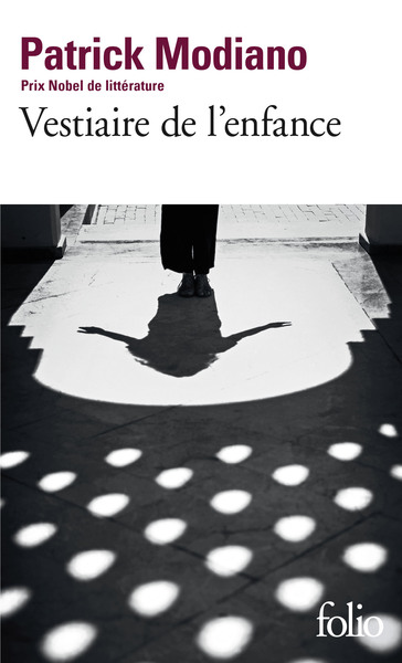 Vestiaire de l'enfance (9782070383641-front-cover)