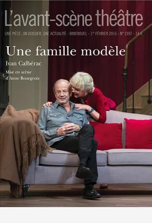 Une Famille Modele (9782749813417-front-cover)
