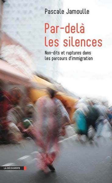 Par-delà les silences (9782707177247-front-cover)