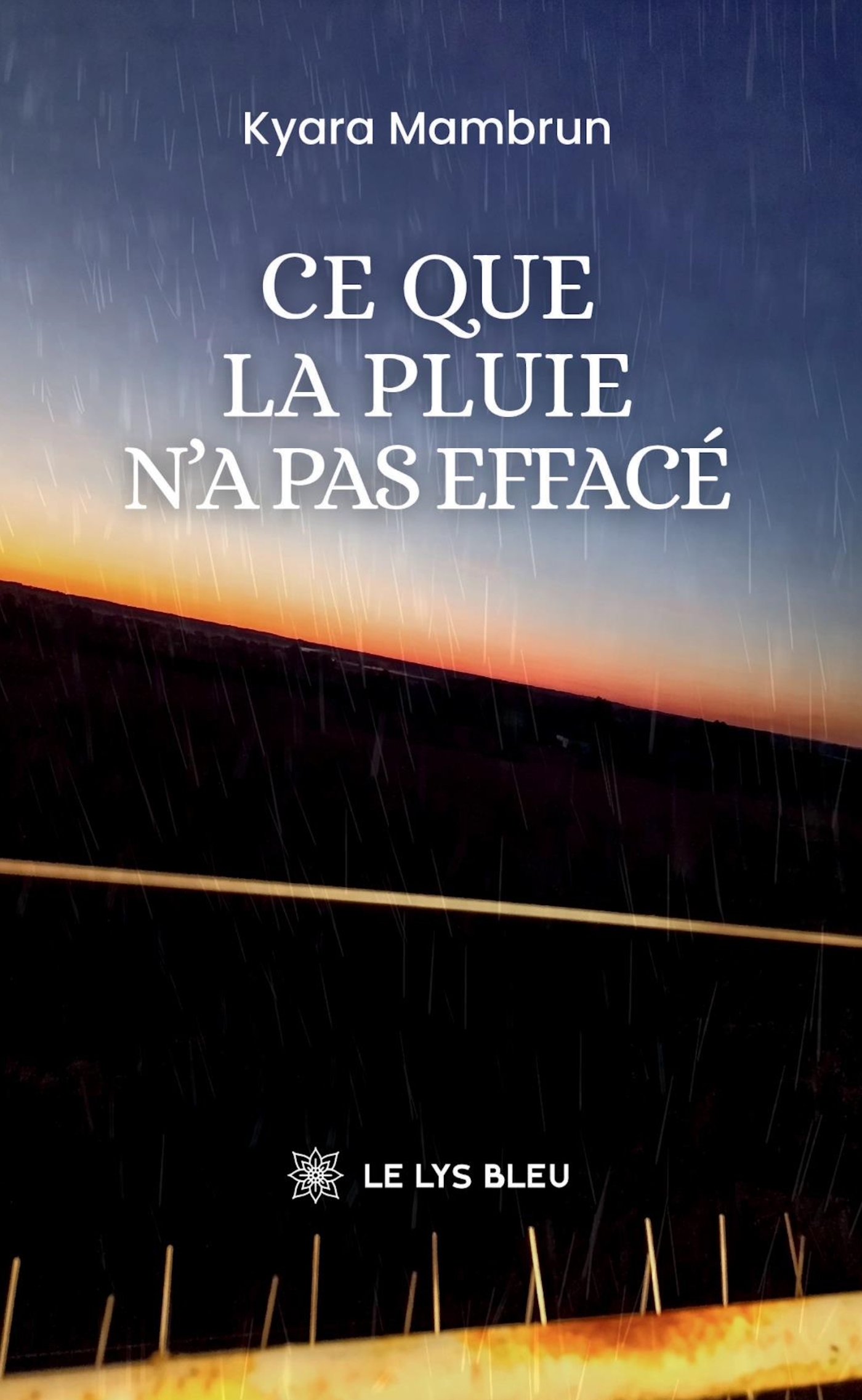 Ce que la pluie n'a pas effacé (9791043700002-front-cover)