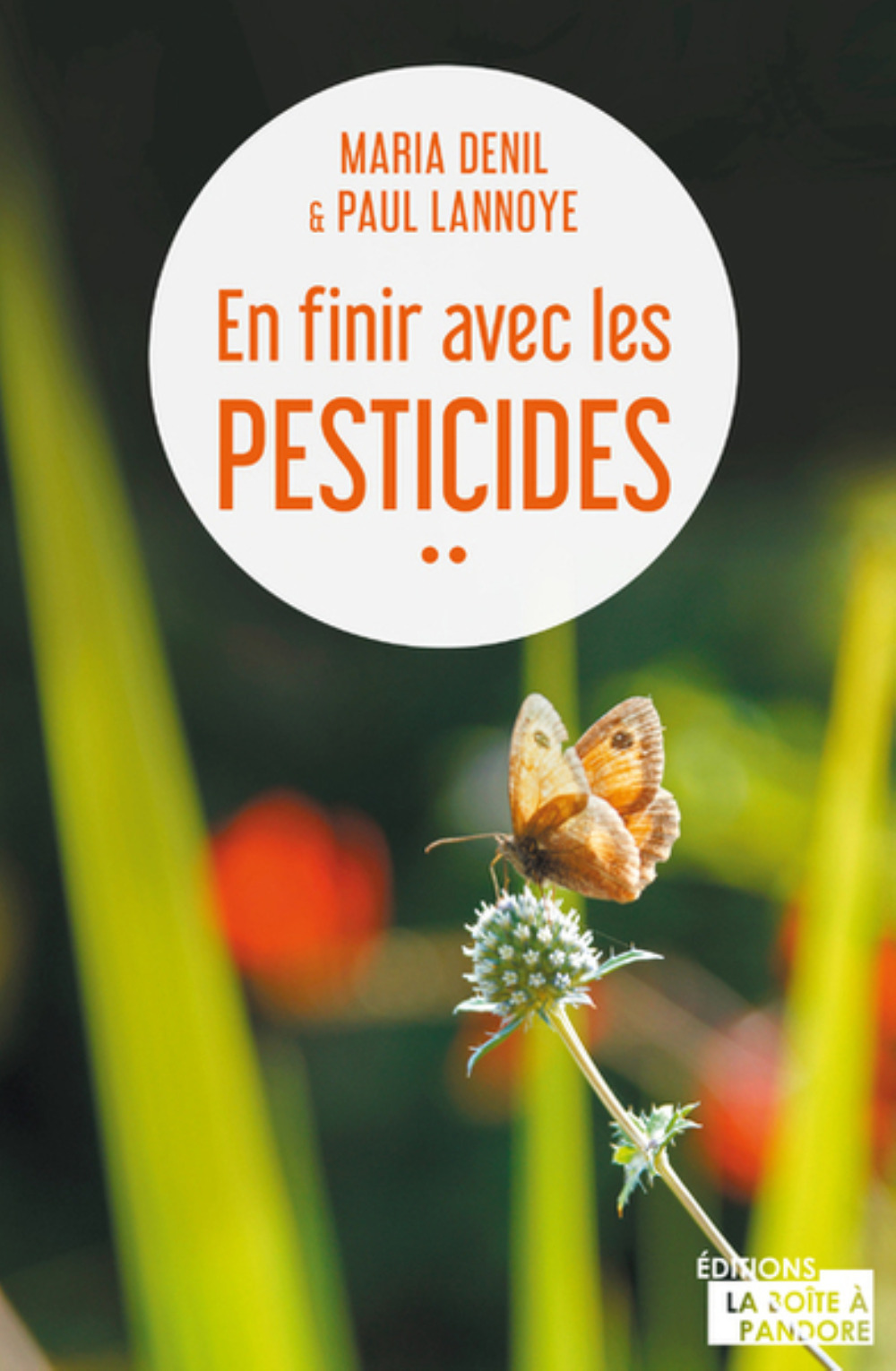 EN FINIR AVEC LES PESTICIDES (9782875574213-front-cover)