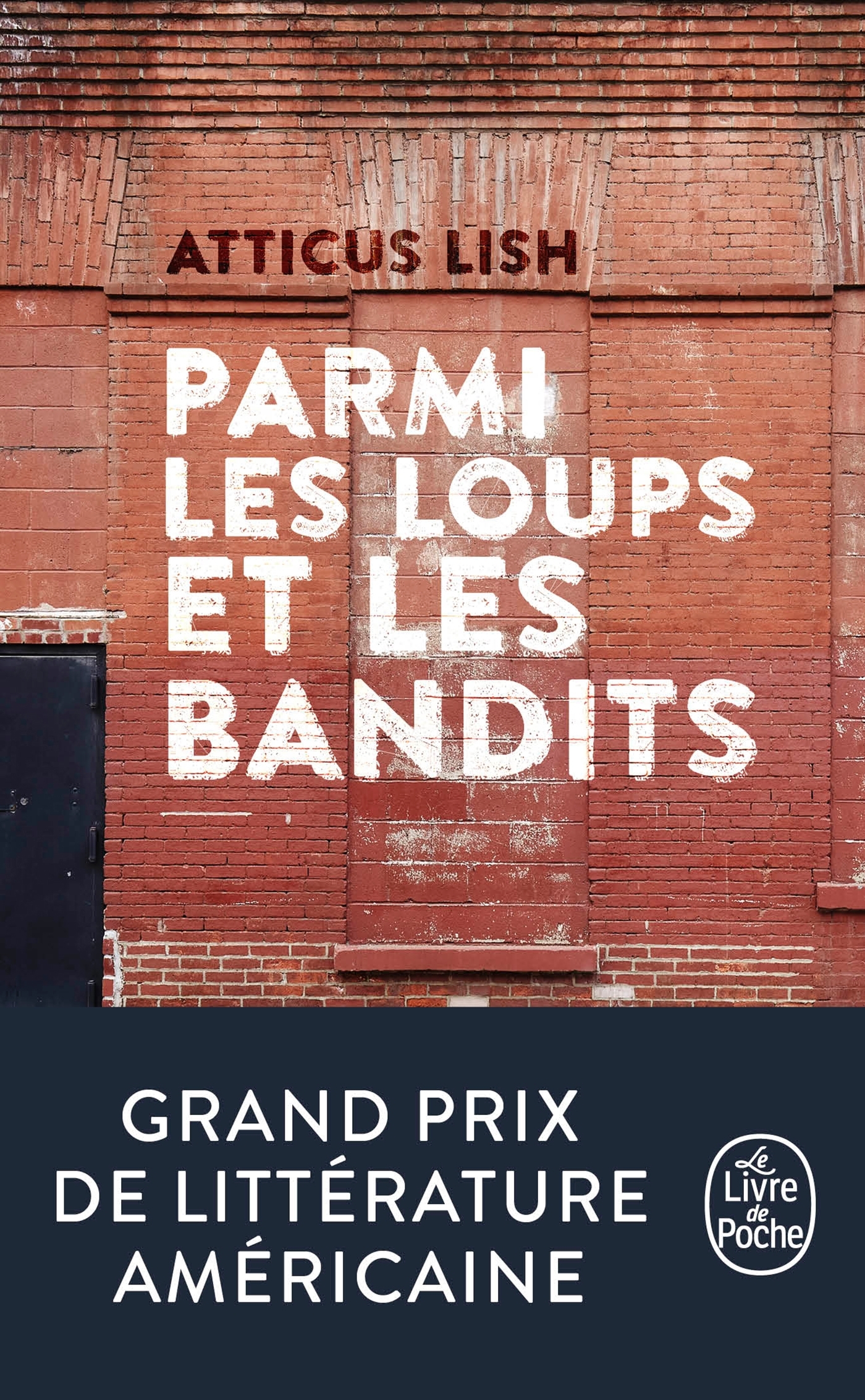 Parmi les loups et les bandits (9782253071129-front-cover)