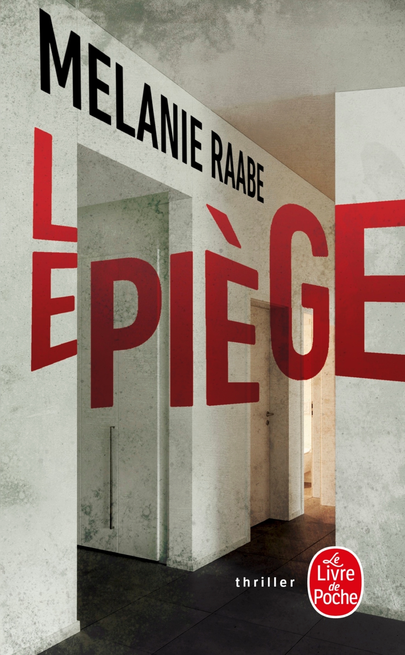 Le Piège (9782253092537-front-cover)
