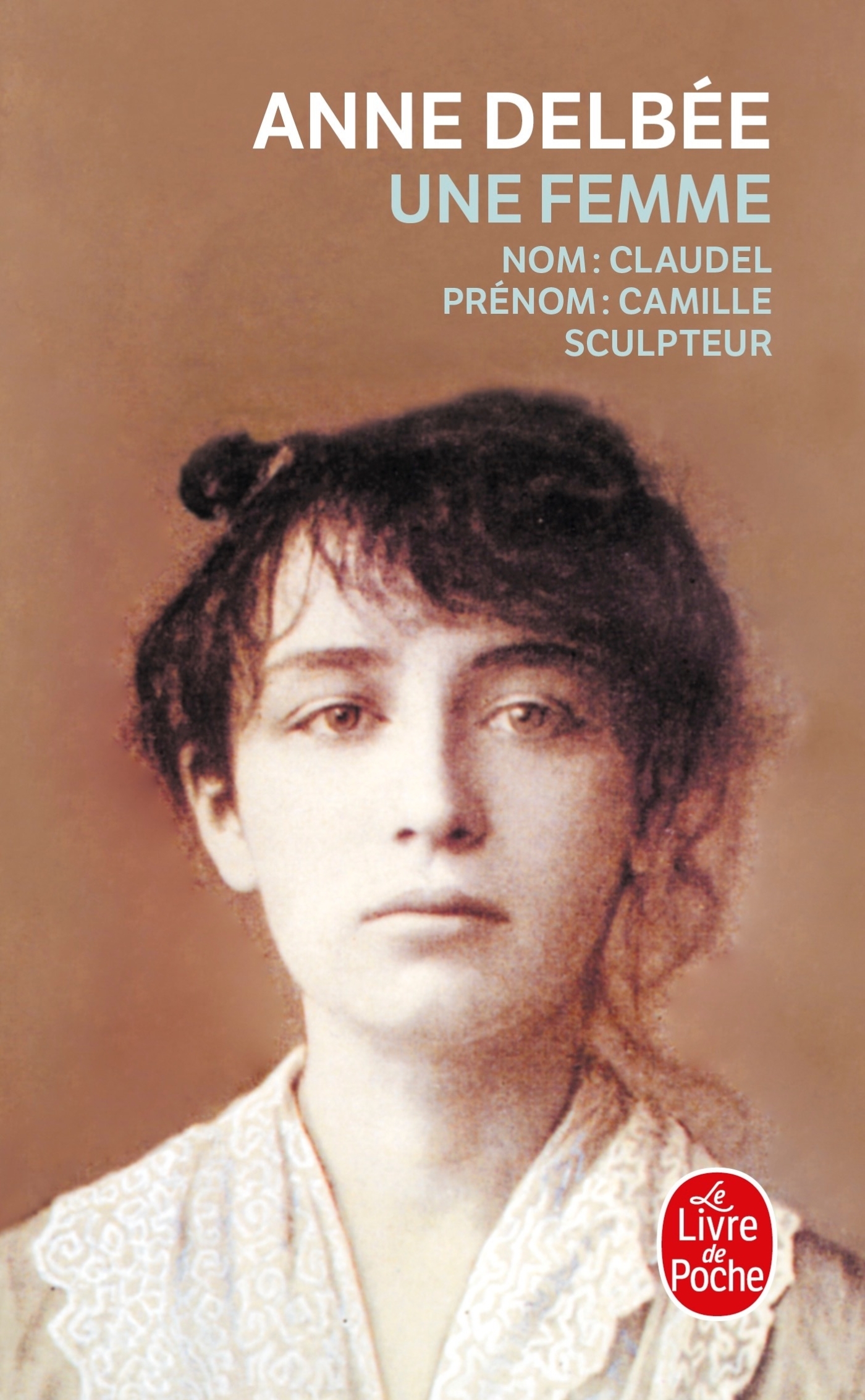 Une femme (9782253034926-front-cover)