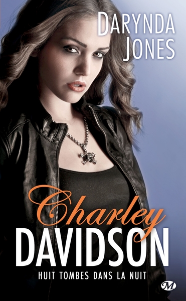 Charley Davidson, T8 : Huit tombes dans la nuit (9782811216412-front-cover)