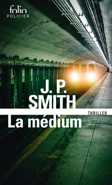 La médium (9782073005090-front-cover)
