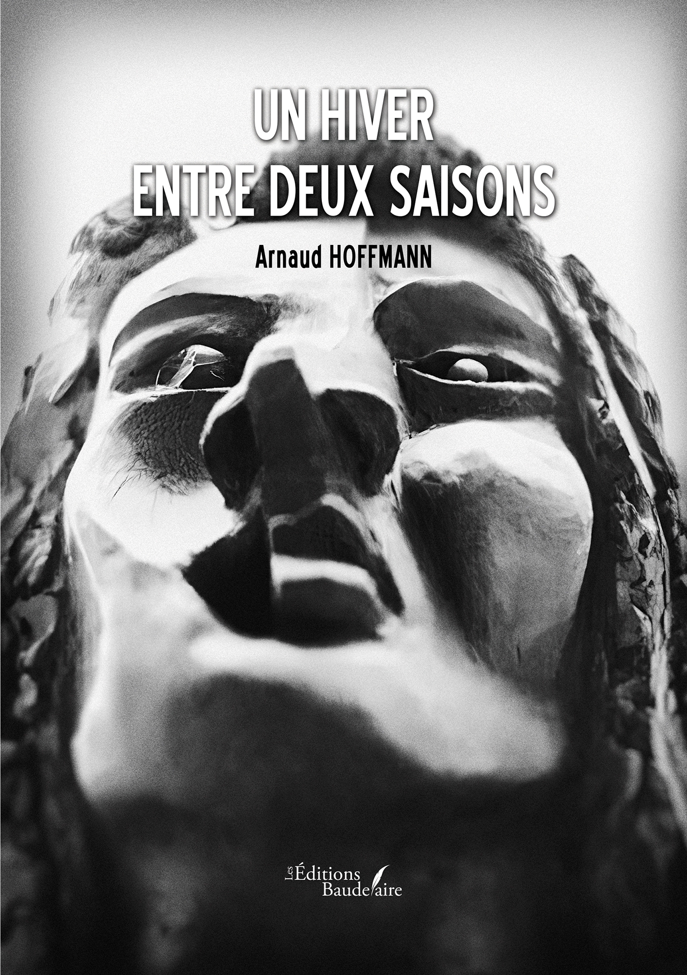 Un hiver entre deux saisons (9791020358356-front-cover)