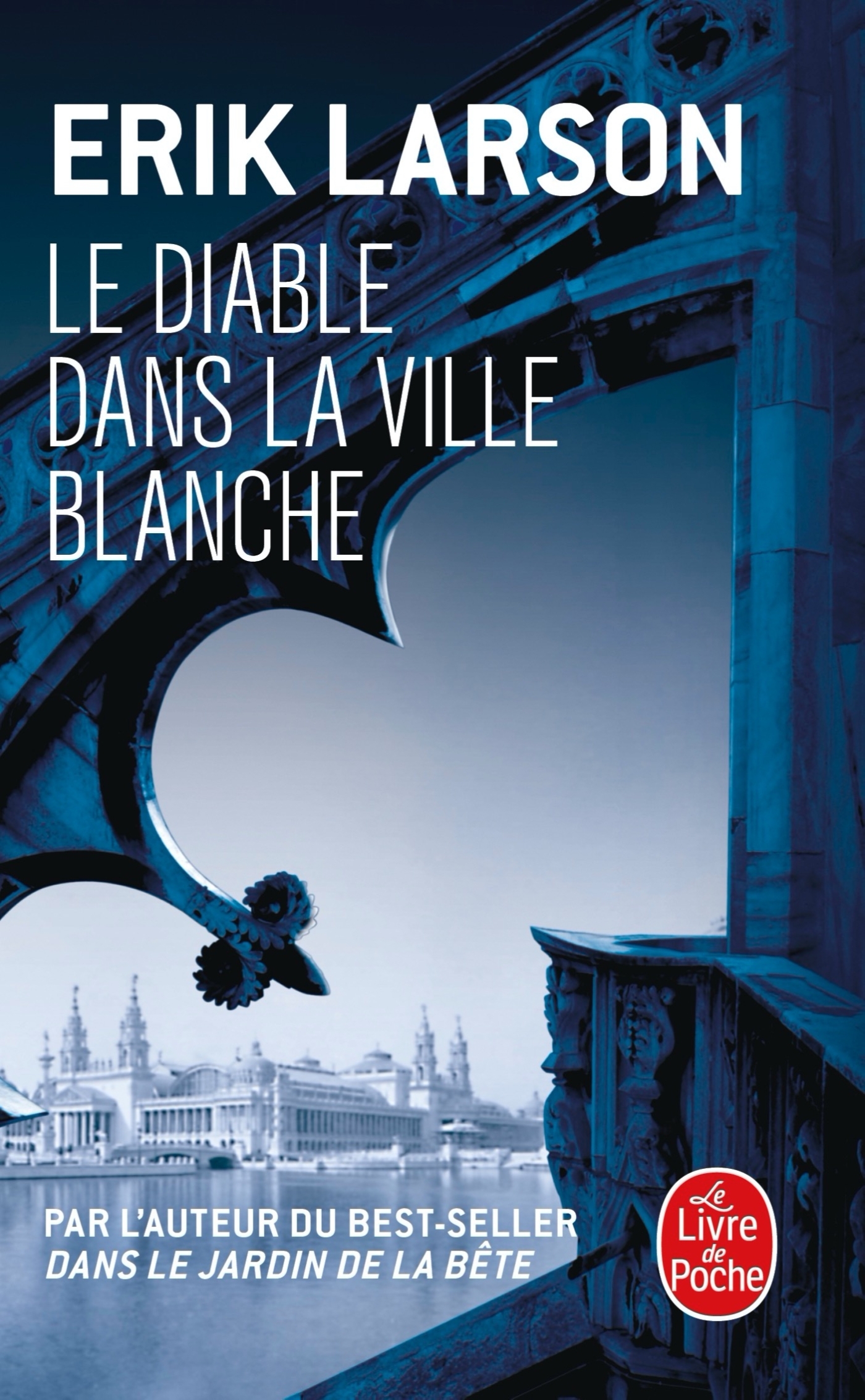 Le Diable dans la ville blanche (9782253157229-front-cover)