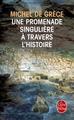 Une promenade singulière à travers l'histoire (9782253176626-front-cover)