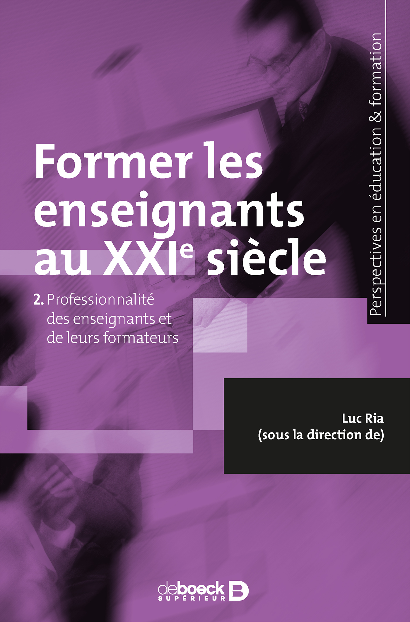 Former les enseignants au XXIe siècle