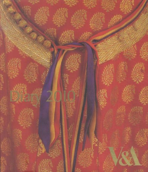 VICTORIA AND ALBERT MUSEUM DESK DIARY: 2010