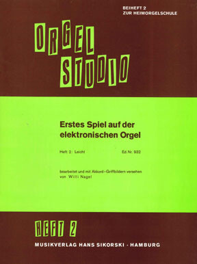 Erstes Spiel auf der elektronischen Orgel
