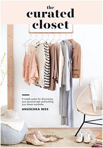 The Curated Closet /anglais
