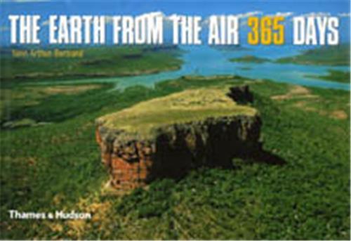 The Earth From The Air 366 Days /anglais