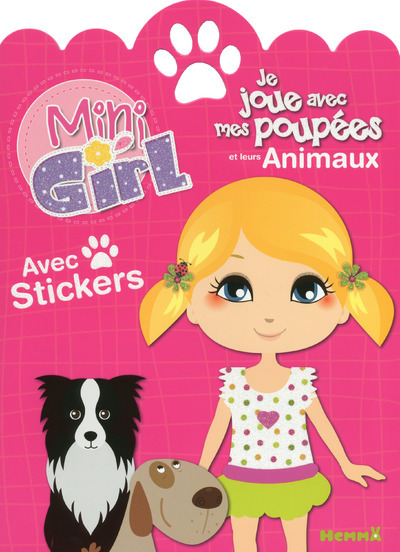 Je joue avec mes poupées et leurs animaux