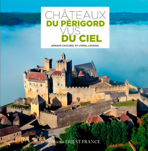 Châteaux du Périgord vus du ciel