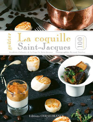 Goûter la coquille Saint-Jacques