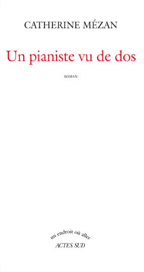 Pianiste vue de dos (un)