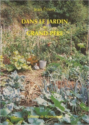 Dans le jardin de grand-pere