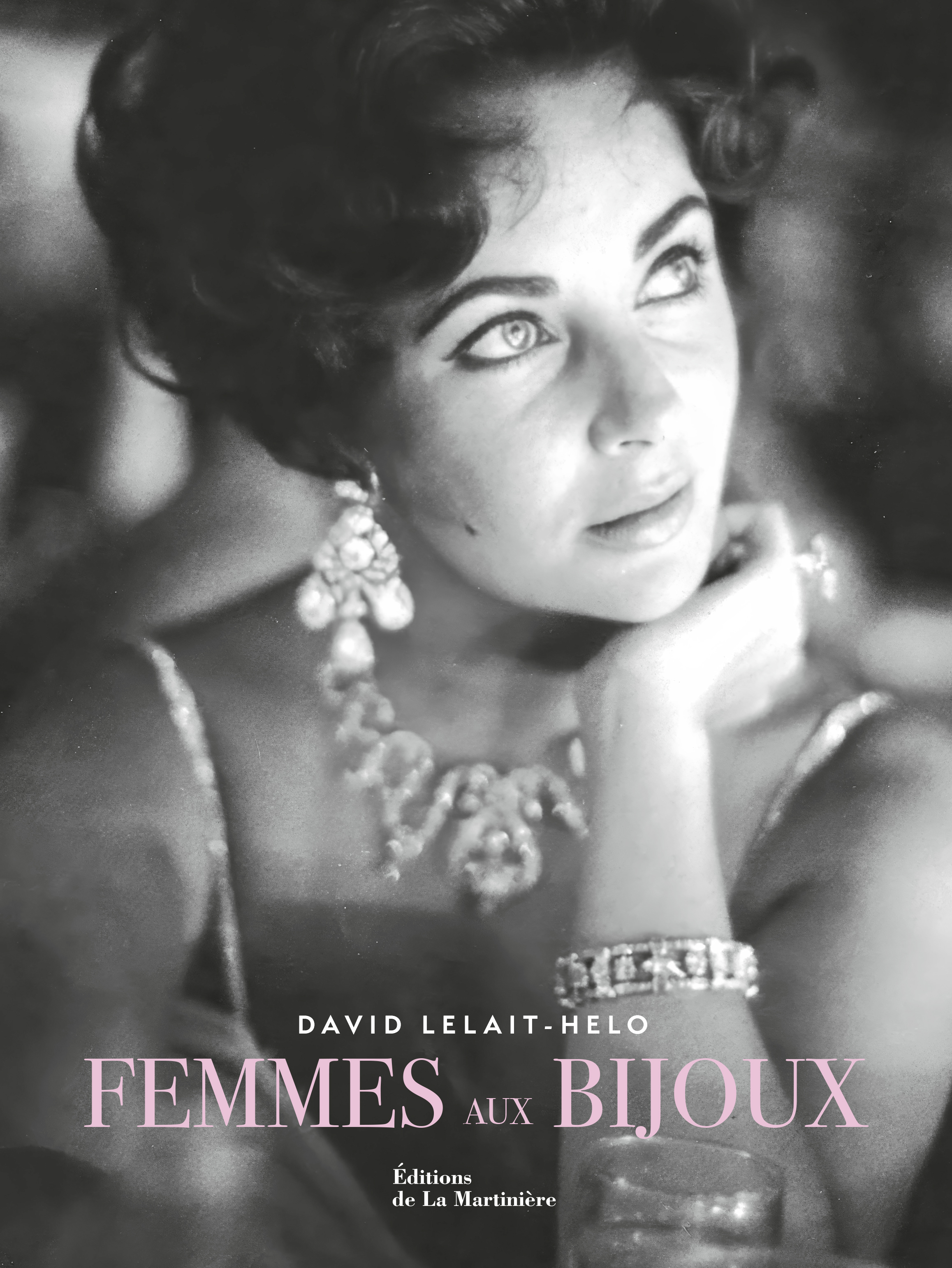 Femmes aux bijoux