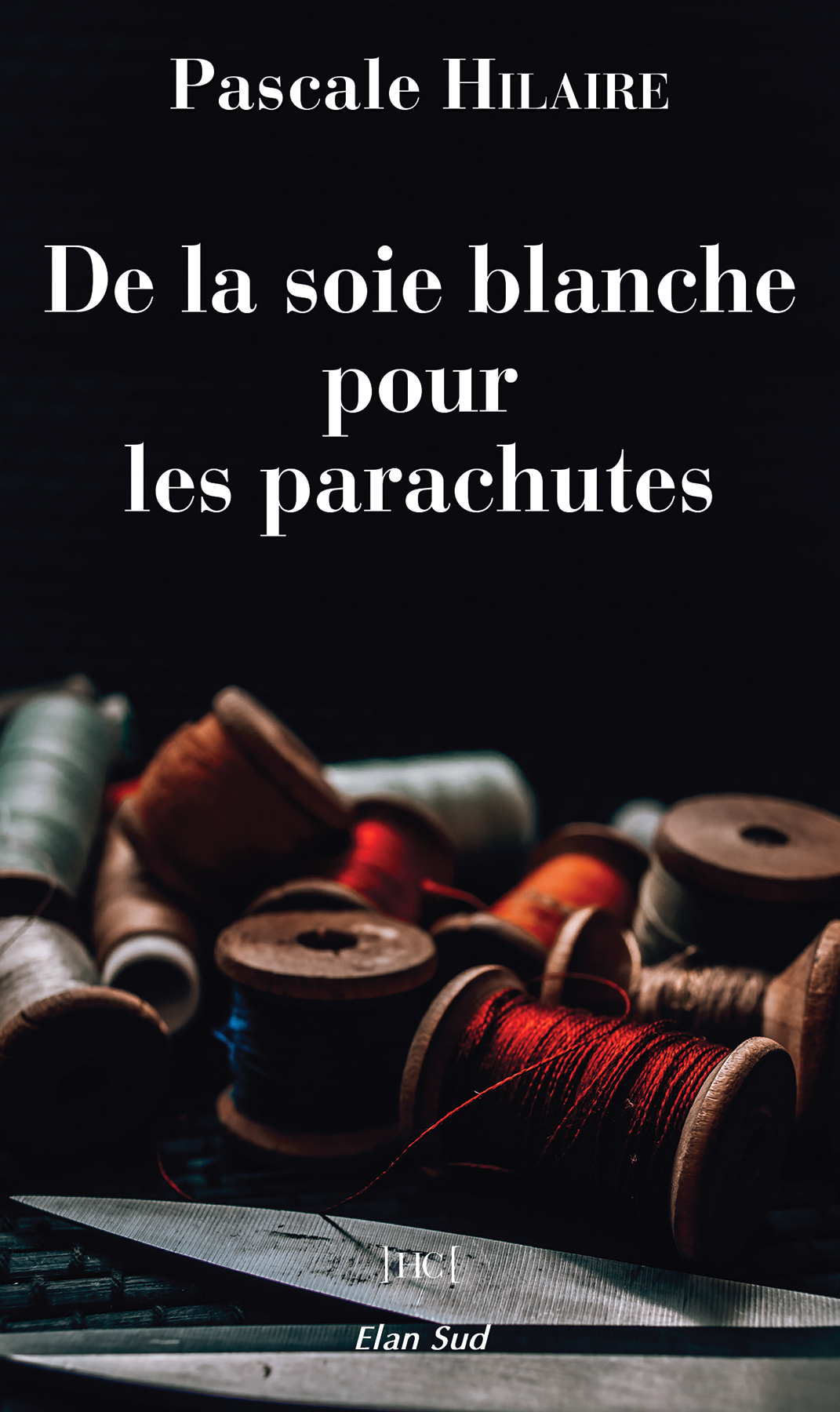 De la soie blanche pour les parachutes
